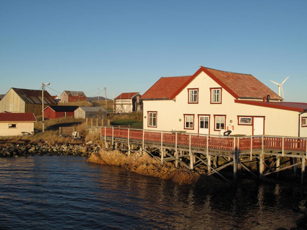 Kvalnesbrygga Hotel Kvalnes  Exterior foto